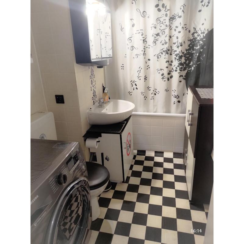 Good Located Apartment Subway U6 Wohnung Berlijn Buitenkant foto